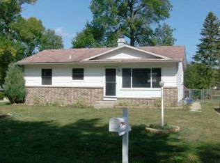 2900 Arrowhead St, Racine, WI 53402