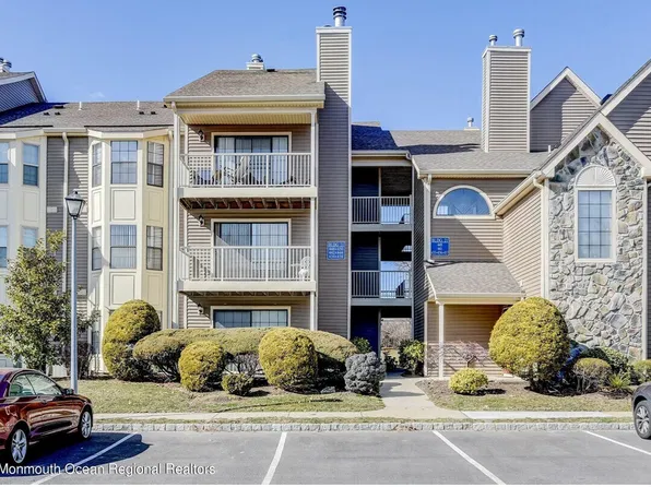 442 Meade Ct, East Brunswick, NJ 08816