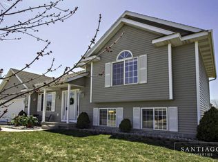 6647 Sawgrass Dr SE, Grand Rapids, MI 49508