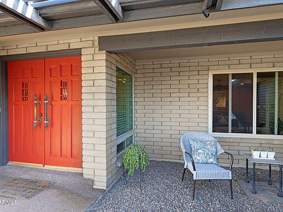 3rd image of 3013 E GOLDEN VISTA Lane