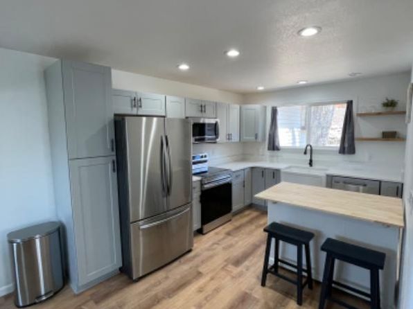 257 S East St #2