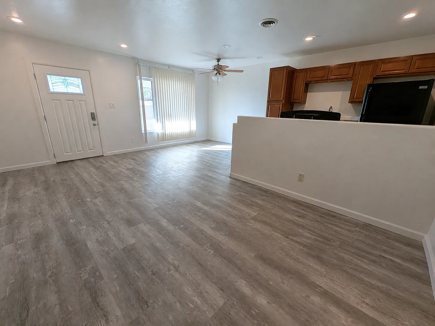 1418 S Stanley Pl — Photo 4