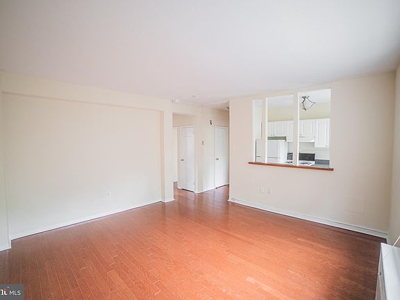4th image of 671 Franklin Pl APT C
