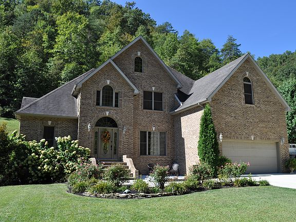 2nd image of 139 Cedar Trace Dr