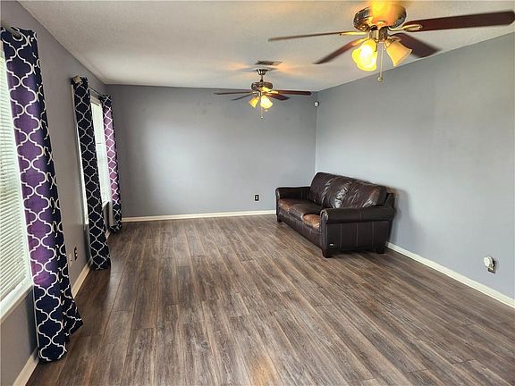 2nd image of 2124 S Butterfly Cir