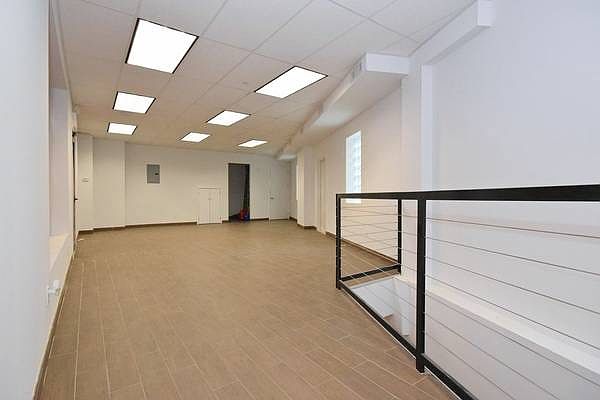 1st image of 995 Washington Ave # Fl 1ST