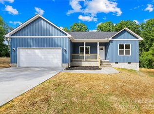 338 Hollingswood Dr, Statesville, NC 28625