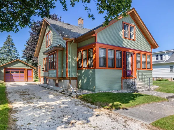1723 Harrison STREET, New Holstein, WI 53061
