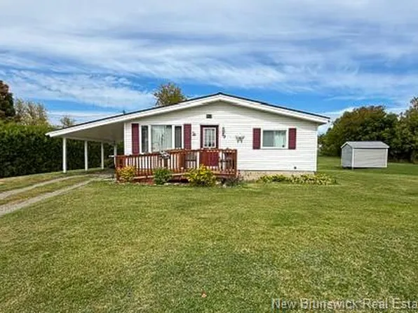 93 Hillcrest Ave, Hartland, NB E7P 1M9