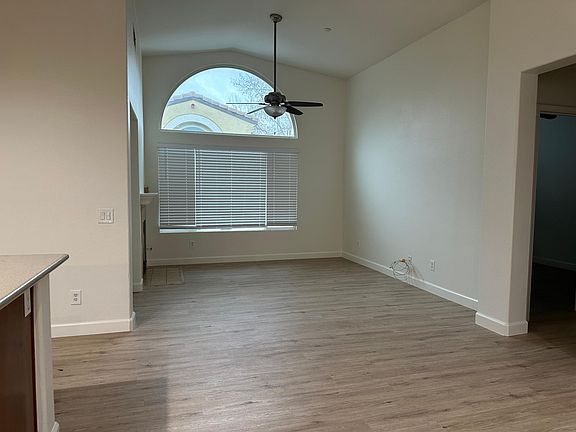 3rd image of 27886 John F Kennedy Dr Unit A