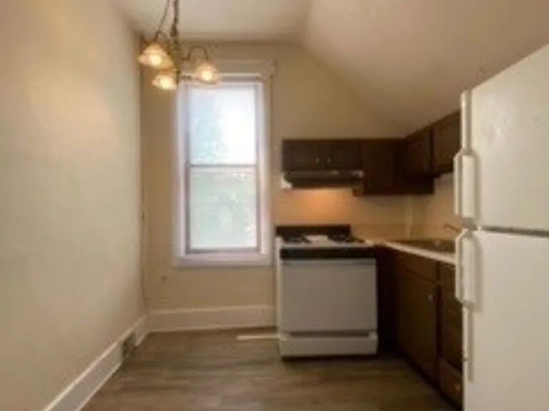 813 S 8th St — Photo 9