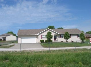 30414 Shawnee Bnd, Warsaw, MO 65355