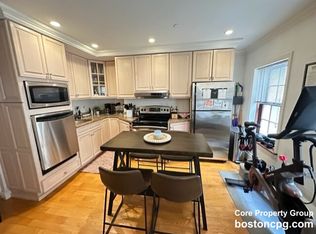 7 Bartlett Pl APT 2, Boston, MA 02113