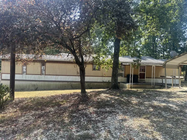 229 W Cumberland Rd, Camden, TN 38320