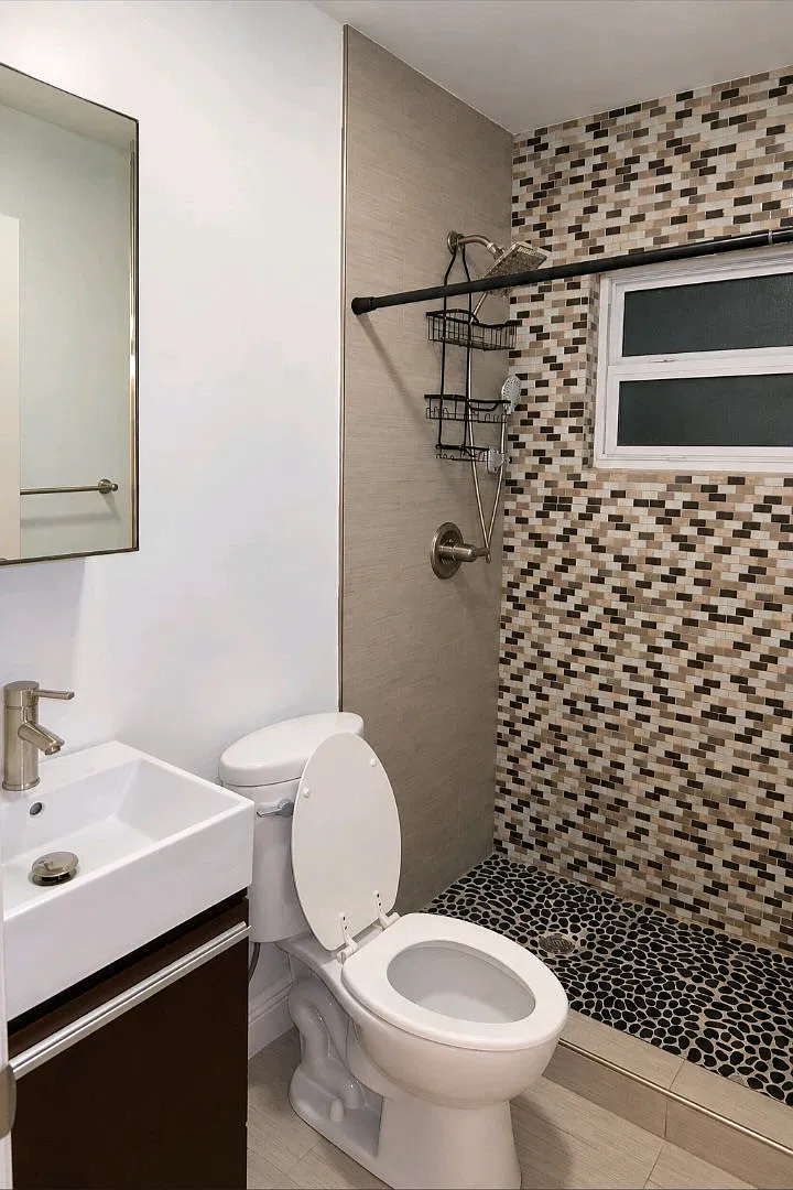 2 bed, 1.0 bath, 1100 sqft, $3,000 — Photo 3
