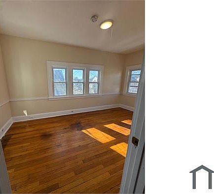 4th image of 51 Marion St #6606