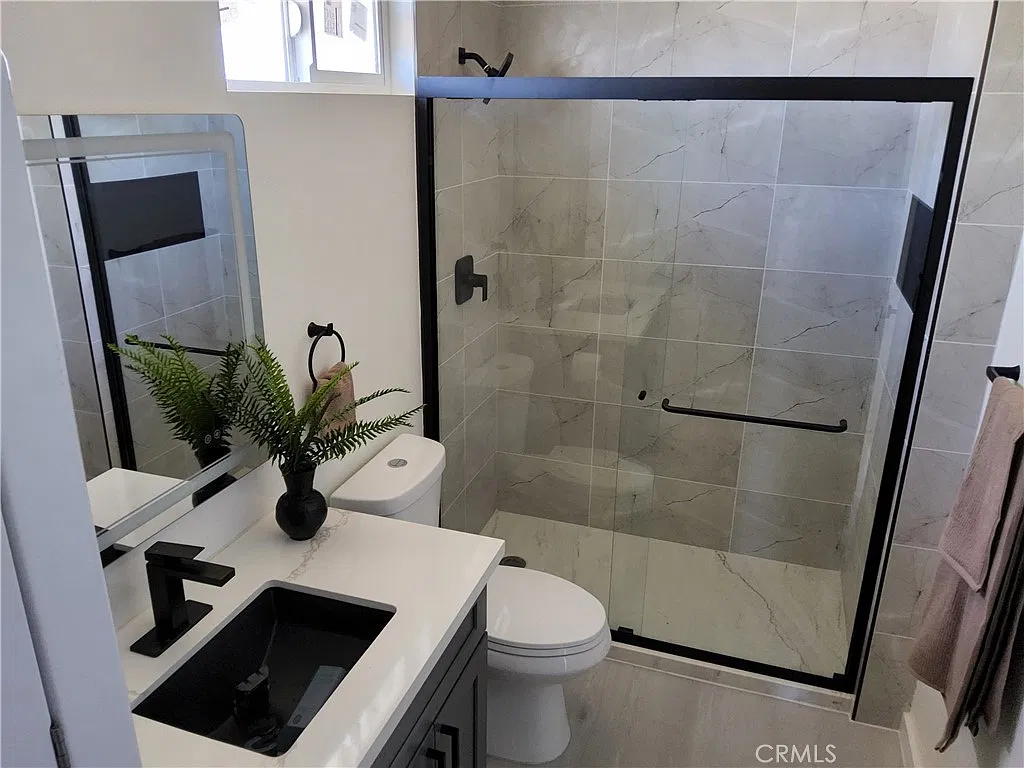2 bed, 720 sqft, $2,700 — Photo 4