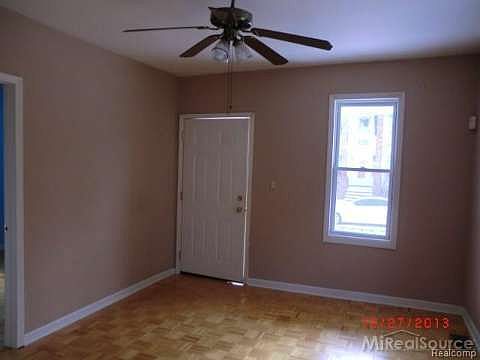 4th image of 2117 Belmont St