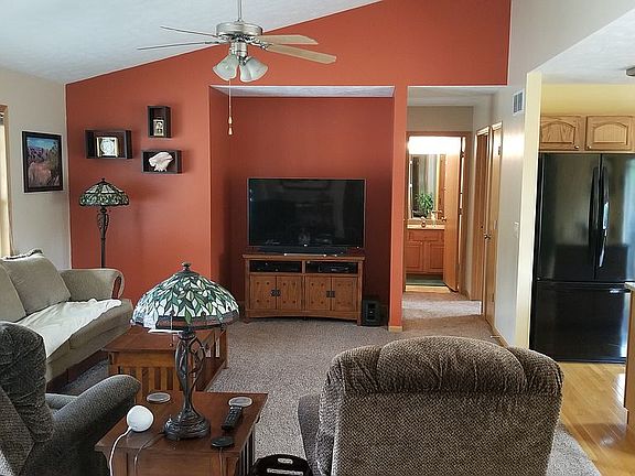 4th image of 8209 Bancroft Ave