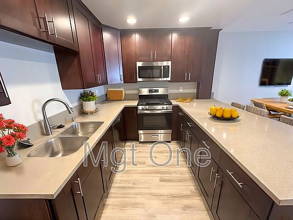 3rd image of 16408 Valencia Ave #711