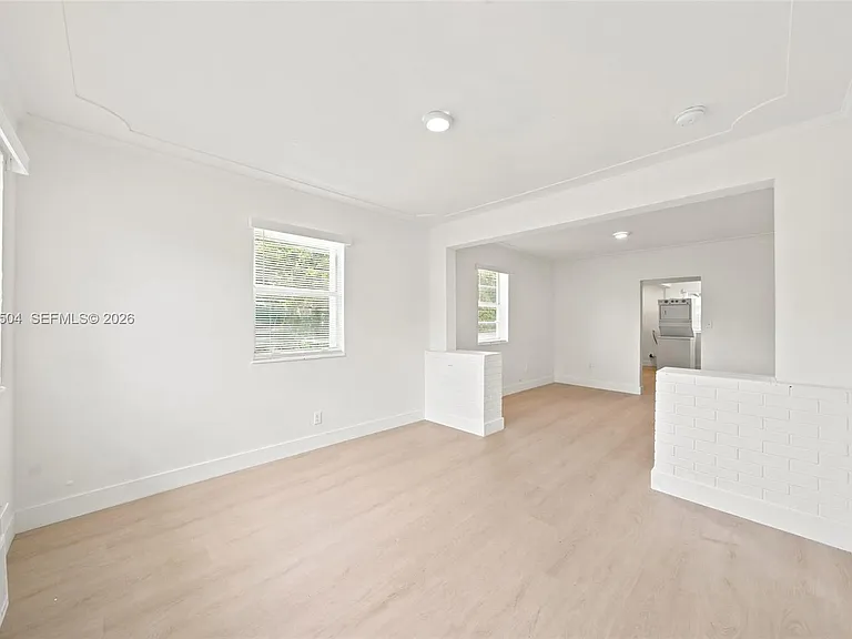 125 NE 56th St #1 — Photo 6