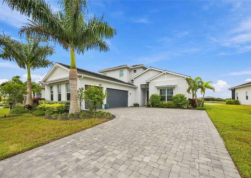 8110 Redonda Loop