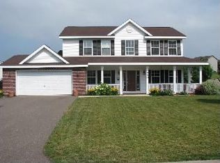 960 Eulaine Cir, Hammond, WI 54015