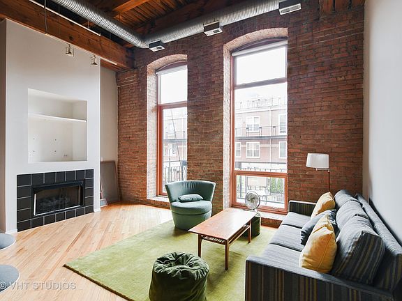 2nd image of 360 W Illinois St APT 204