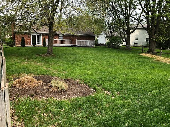 4th image of 8589 Manitoba Dr