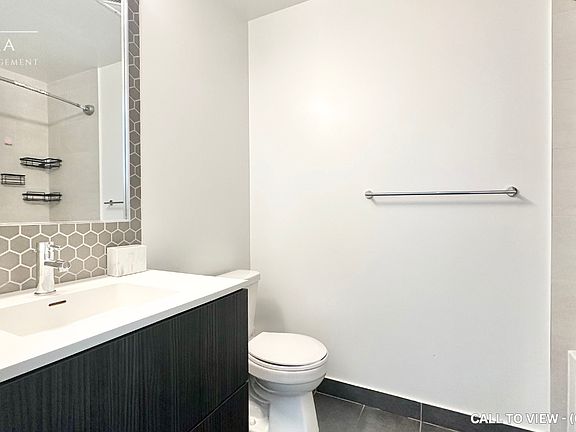 5th image of 2520 Eglinton Ave W #1913