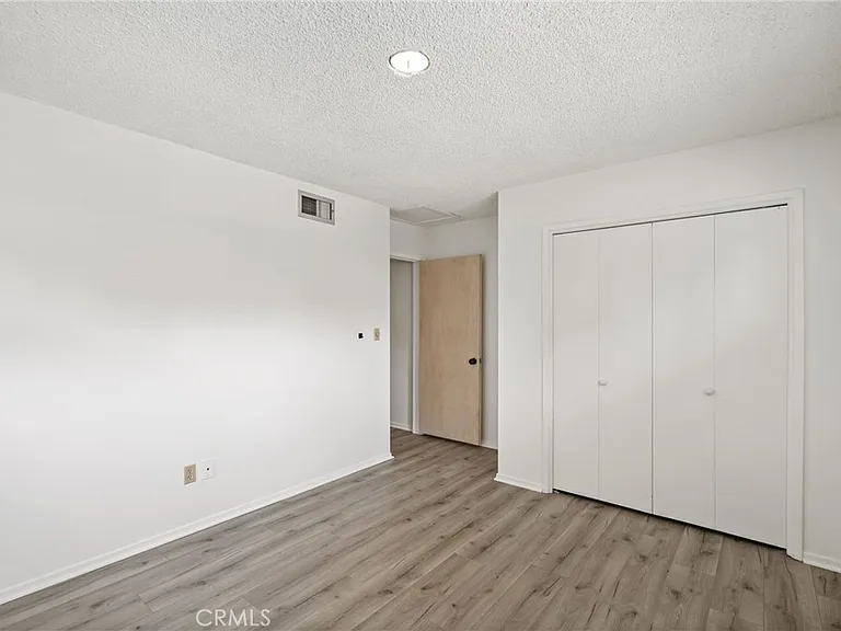 11803 Gerald Ave — Photo 20
