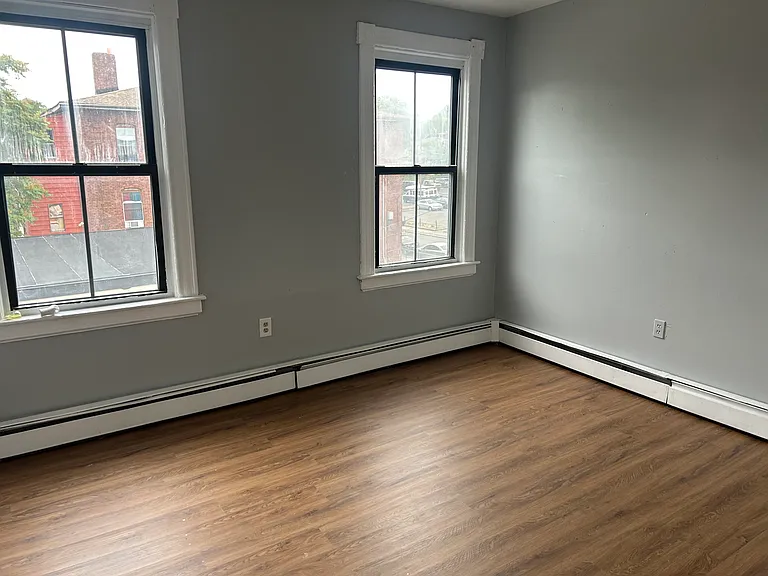 637 Park St #2S — Photo 12
