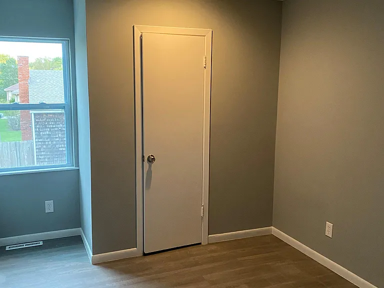 3317 Bridge Manor Dr — Photo 2