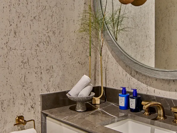 301 Park Avenue 2020 image 3 of 29