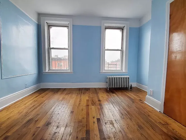 1556 Atlantic Ave #2R — Photo 3