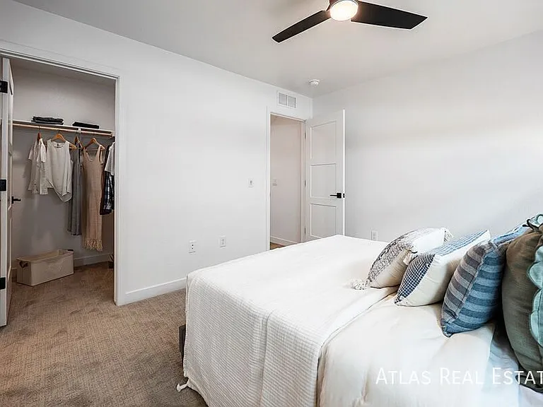 240 Osiander Street — Photo 11