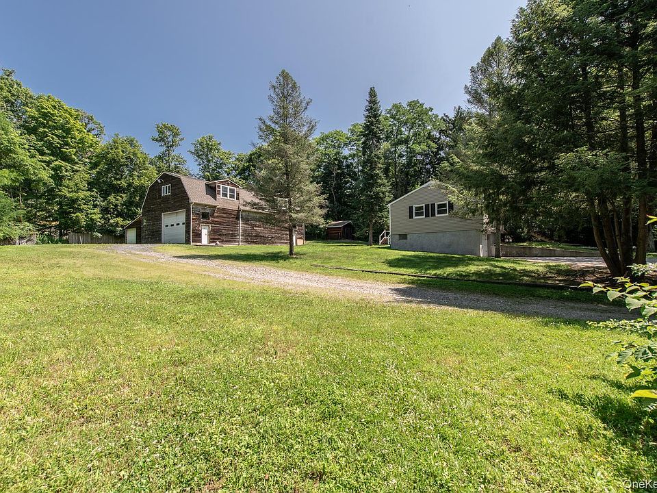 1st image of 676-678 Oak Summit Road