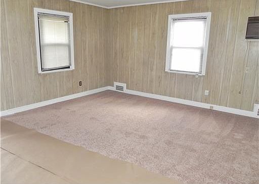 3rd image of 1087 Rahway Ave