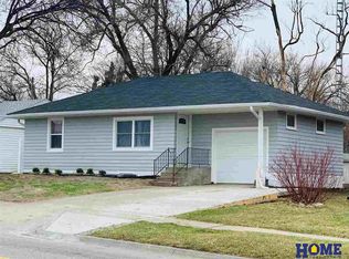 6919 Adams St, Lincoln, NE 68507