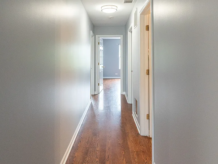 155 Springbrook Trl S — Photo 21