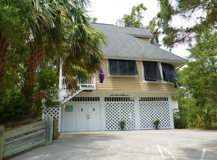 728 Fairway Dr, Edisto Island, SC 29438