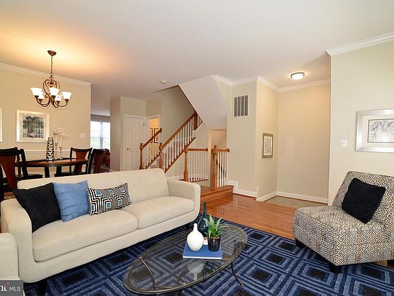 2nd image of 10506 Chancery Ct