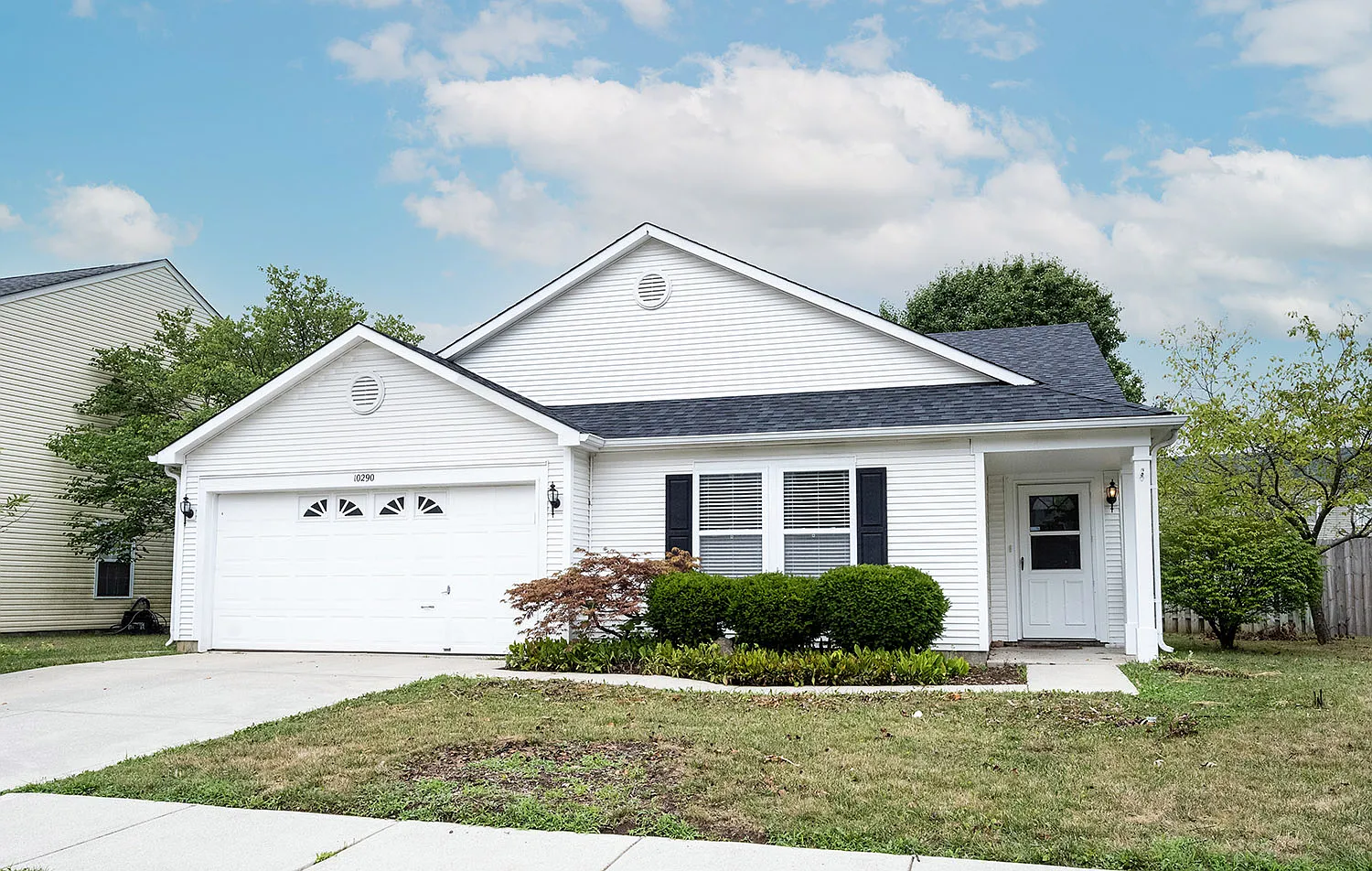3 bed, 1906 sqft, $2,140 — Photo 1