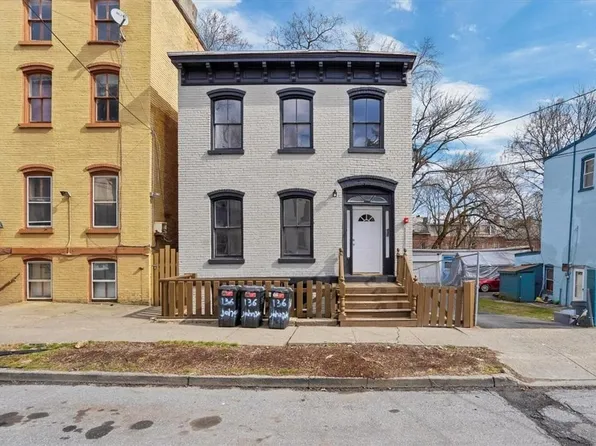 136 Johnston St, Newburgh, NY 12550