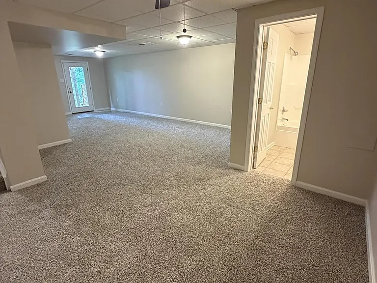 218 Tudor Dr — Photo 37