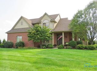 1692 Ridge Cross Rd, Perrysburg, OH 43551