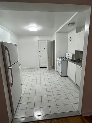 Rented by Queens Apartments Realty LLC | media 19