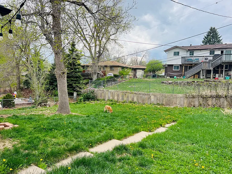 6435 Allison St — Photo 2