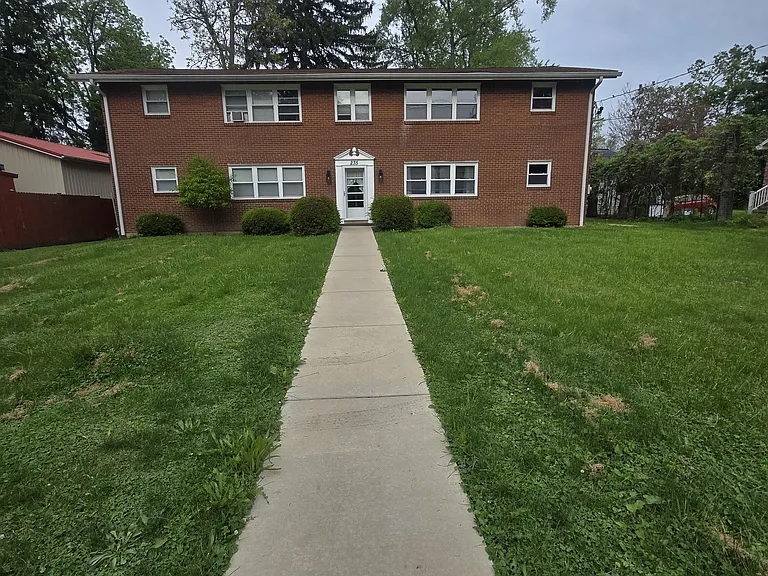235 S Liberty St — Photo 8
