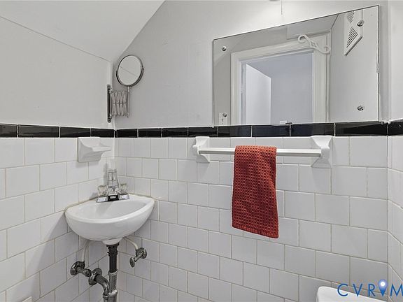 5th image of 505 W Hamilton St #A